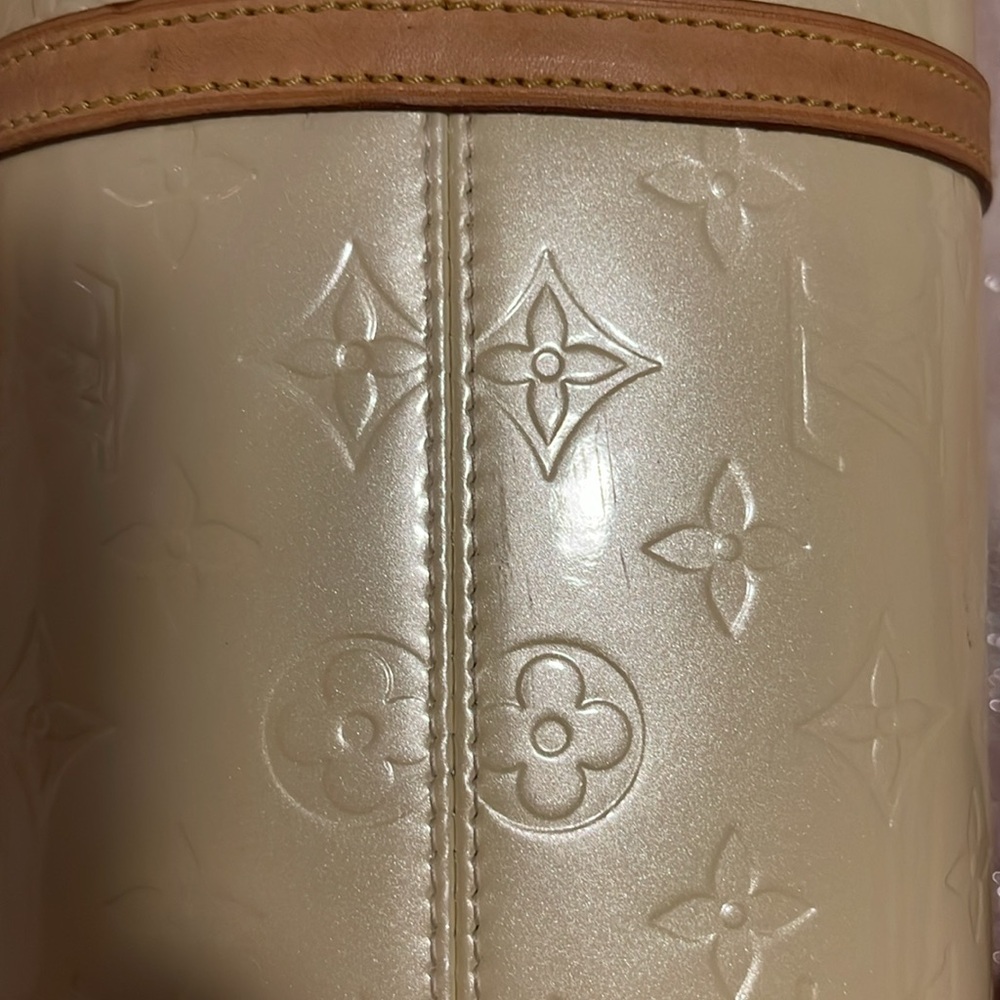 Lv Purse - Picture 11 of 11